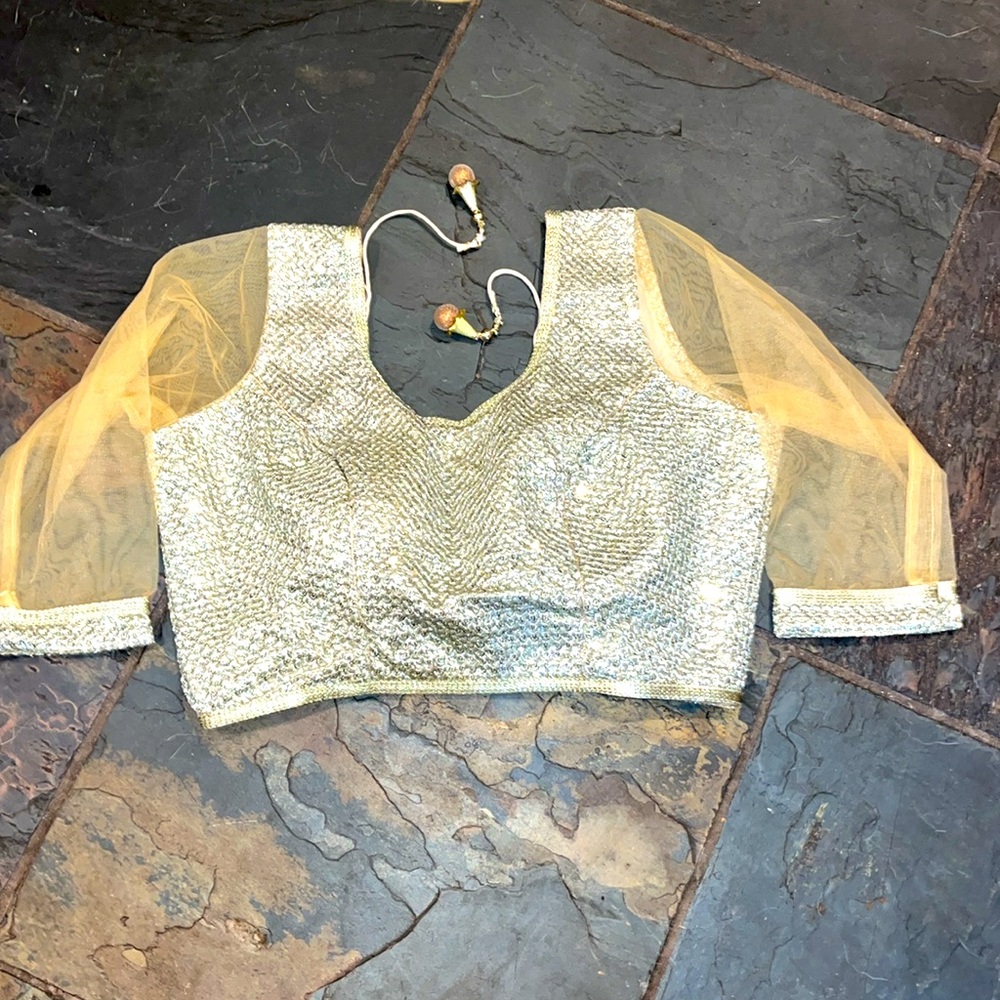 genie GOLD Belly dancer top Gypsy cropped mermaid sheer sleeves dance shirt S M